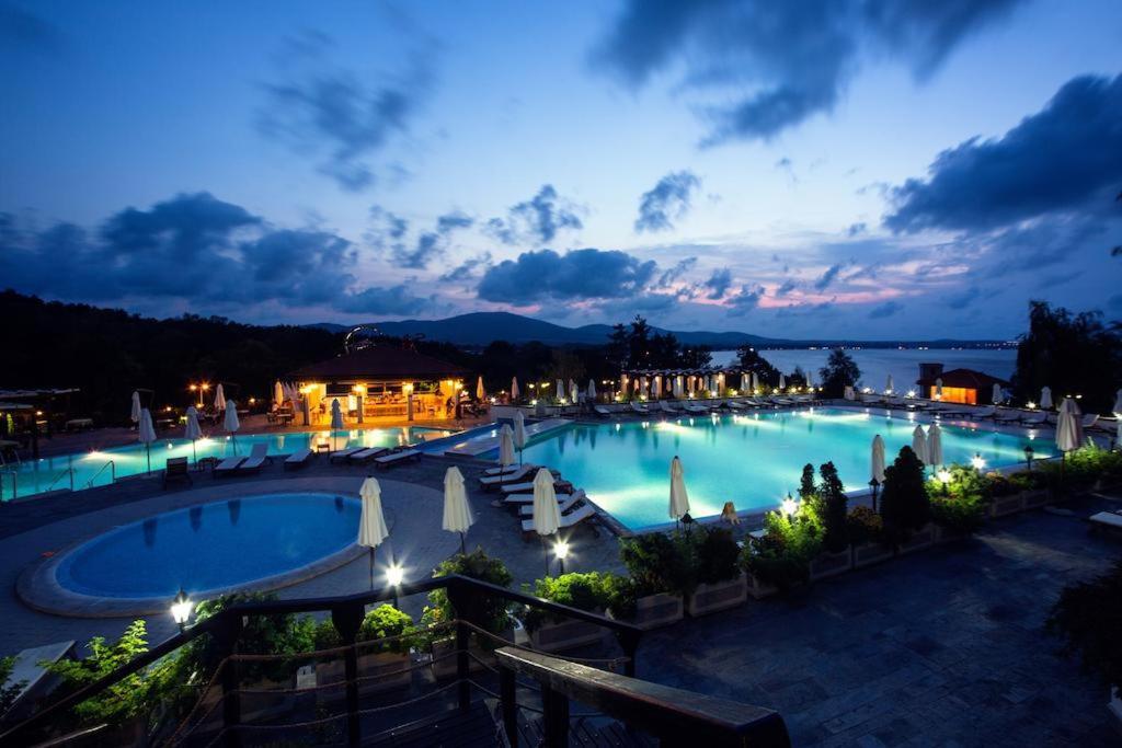 Санта Марина-Сладка Къща Appartement Sozopol Buitenkant foto